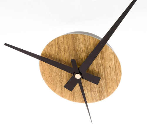 Dřevěné nalepovací hodiny na stěnu