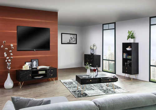Obývací pokoj v černo-zlatém barevném provedení
